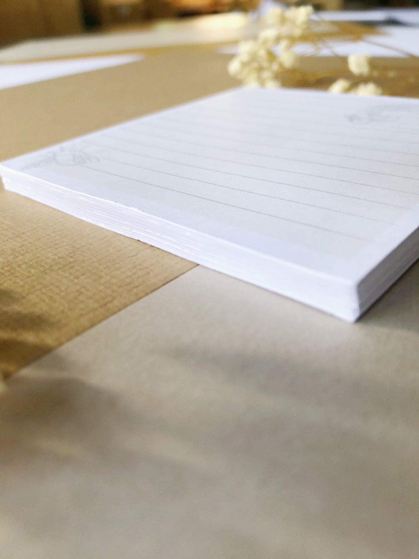 "Bees Notepad"