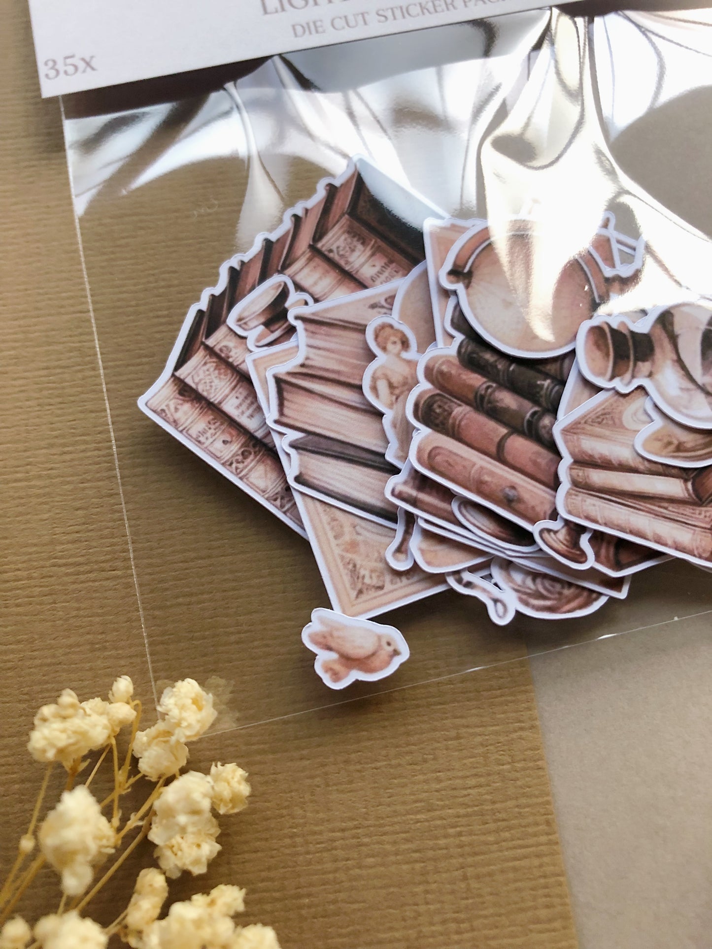 35x "Light Academia" Sticker Pack