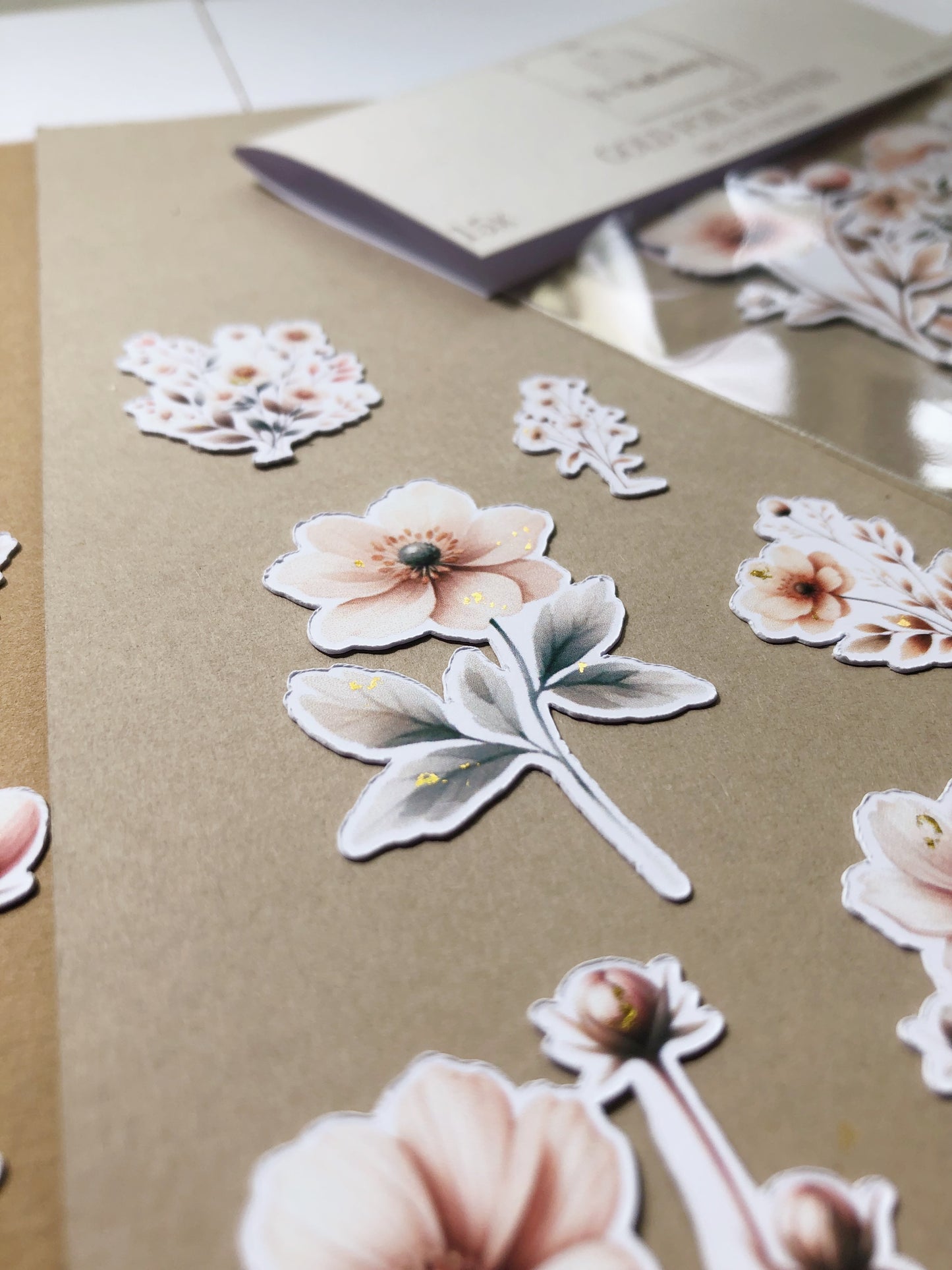 "15Pcs Beige Flowers w Gold Foil" Sticker Pack