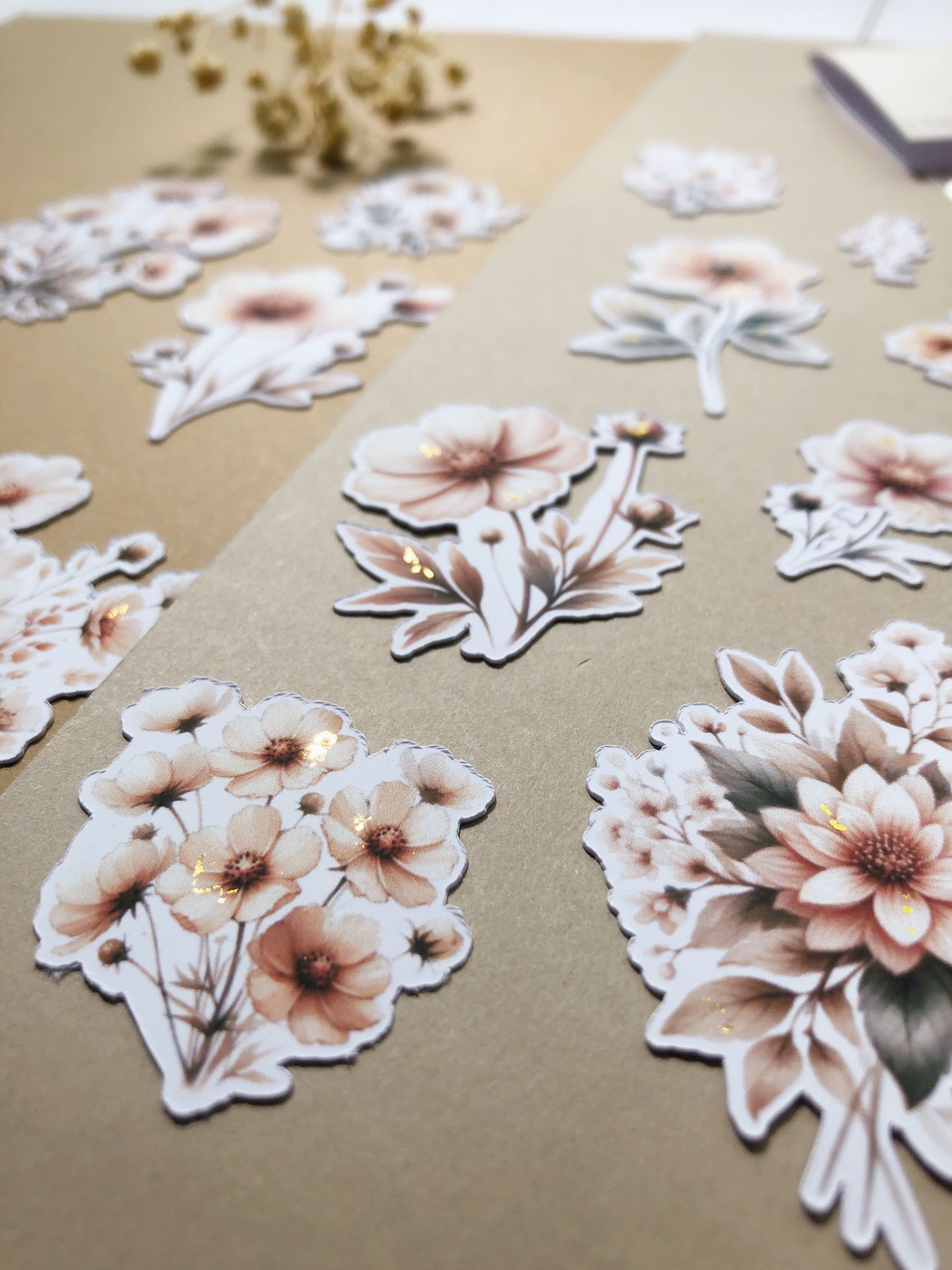 "15Pcs Beige Flowers w Gold Foil" Sticker Pack